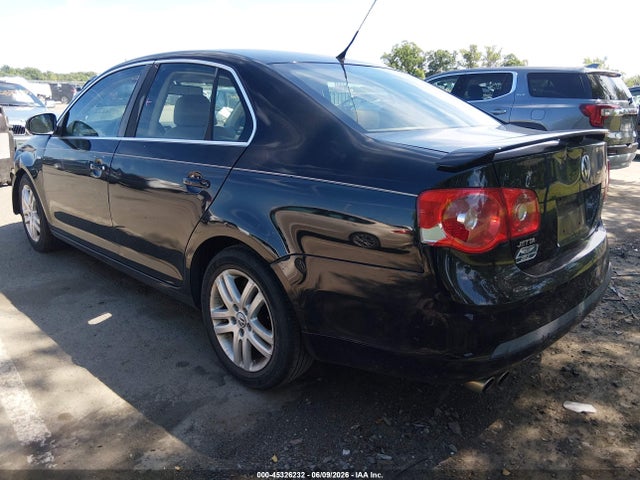2007 Volkswagen Jetta Wolfsburg Edition მანქანა იყიდება აუქციონზე, vin: 3VWEG71K57M133013, აუქციონის ნომერი: 45326232