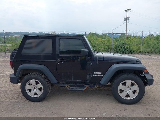 Продажа на аукционе авто 2013 Jeep Wrangler Sport, vin: 1C4AJWAG7DL692536, номер лота: 45326241
