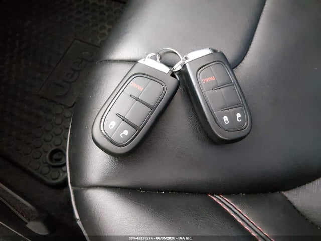 1C4PJMBXXKD176983 Jeep Cherokee Trailhawk 4x4