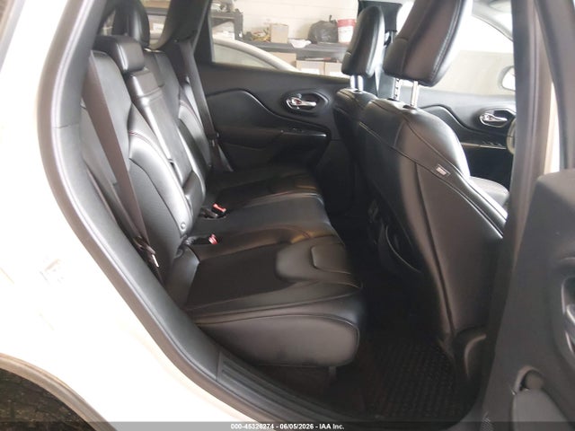 1C4PJMBXXKD176983 Jeep Cherokee Trailhawk 4x4