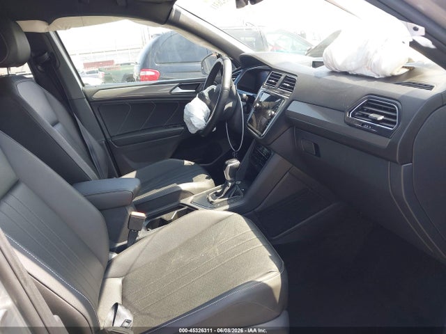 Aukcja sprzedaży 2023 Volkswagen Tiguan 2.0t Se R-line Black, vin: 3VVCB7AX9PM002222, numer aukcji: 45326311