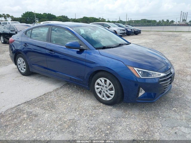 Hyundai ELANTRA SE 2020 5NPD74LFXLH618194 головне зображення