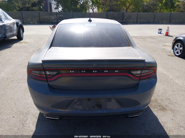 2C3CDXHG8JH125826 Dodge Charger Sxt Plus Rwd