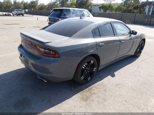 2C3CDXHG8JH125826 Dodge Charger Sxt Plus Rwd