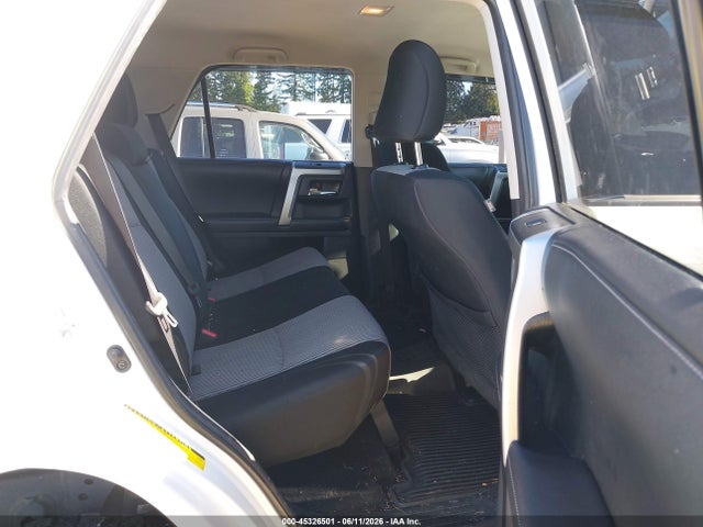 Toyota 4RUNNER SR5 2017 JTEBU5JR9H5479164 Image 8