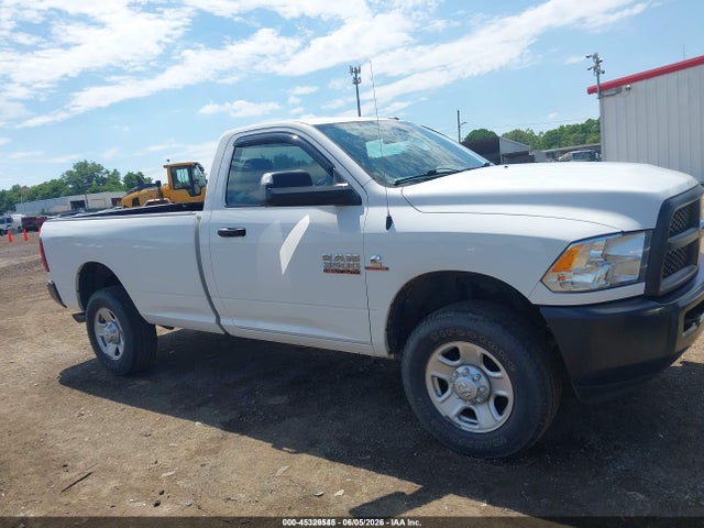 45326545 :رقم المزاد ، 3C63R3AL2HG788940 vin ، 2017 Ram 3500 Tradesman  4x4 8' Box مزاد بيع