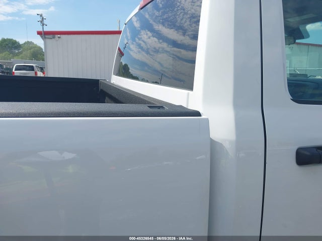 45326545 :رقم المزاد ، 3C63R3AL2HG788940 vin ، 2017 Ram 3500 Tradesman  4x4 8' Box مزاد بيع