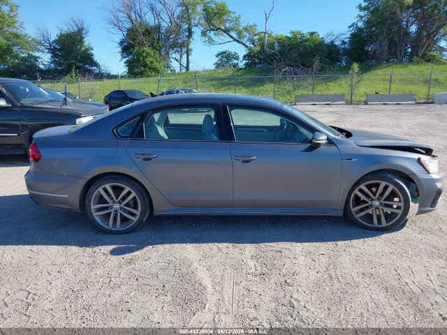 45326604 :رقم المزاد ، 1VWAA7A34JC010496 vin ، 2018 Volkswagen Passat 2.0t R-line/2.0t S مزاد بيع