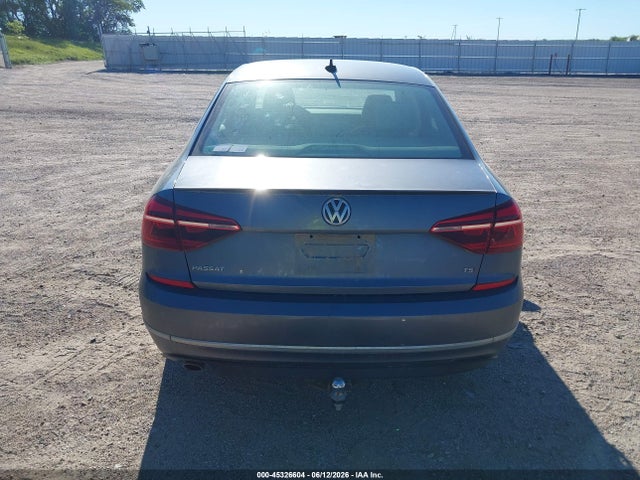 45326604 :رقم المزاد ، 1VWAA7A34JC010496 vin ، 2018 Volkswagen Passat 2.0t R-line/2.0t S مزاد بيع