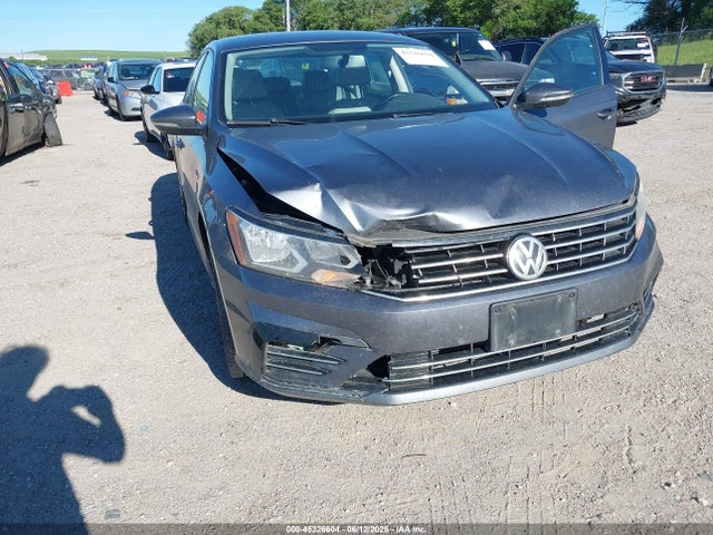 45326604 :رقم المزاد ، 1VWAA7A34JC010496 vin ، 2018 Volkswagen Passat 2.0t R-line/2.0t S مزاد بيع