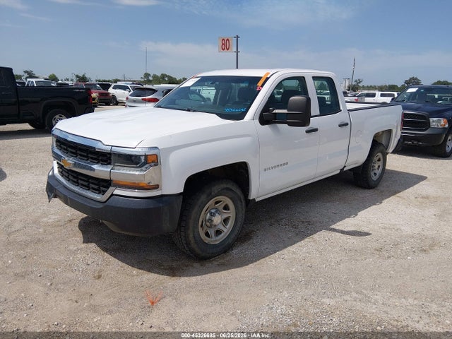 Chevrolet Silverado 1500 Wt 2017 1GCRCNEC4HZ157746 Image 2