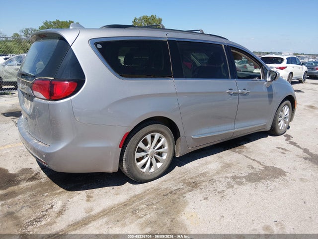 Aukcja sprzedaży 2017 Chrysler Pacifica Touring-l, vin: 2C4RC1BG9HR588268, numer aukcji: 45326704