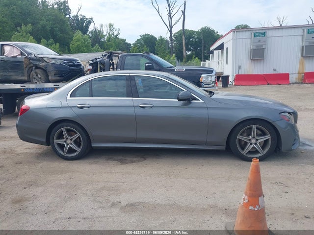 45326719 :رقم المزاد ، WDDZF4KB7HA033987 vin ، 2017 Mercedes-benz E 300 4matic مزاد بيع