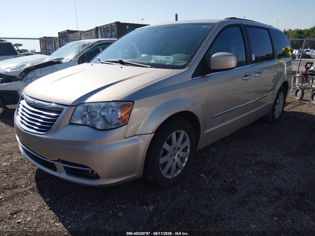 2015 Chrysler Town & Country Touring მანქანა იყიდება აუქციონზე, vin: 2C4RC1BGXFR657059, აუქციონის ნომერი: 45326797