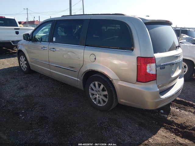 2015 Chrysler Town & Country Touring მანქანა იყიდება აუქციონზე, vin: 2C4RC1BGXFR657059, აუქციონის ნომერი: 45326797