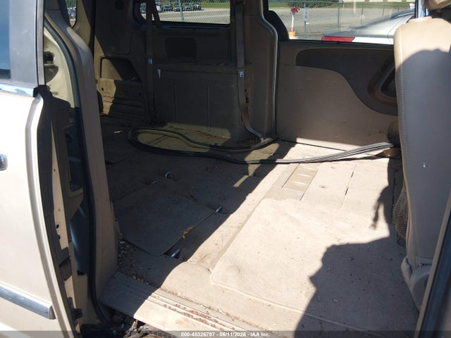 2015 Chrysler Town & Country Touring მანქანა იყიდება აუქციონზე, vin: 2C4RC1BGXFR657059, აუქციონის ნომერი: 45326797