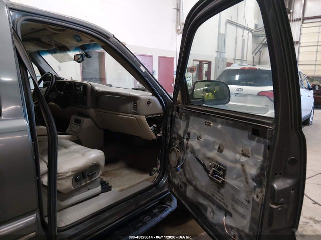Продаж на аукціоні авто 2002 Chevrolet Tahoe Lt, vin: 1GNEK13Z32R227222, номер лоту: 45326814