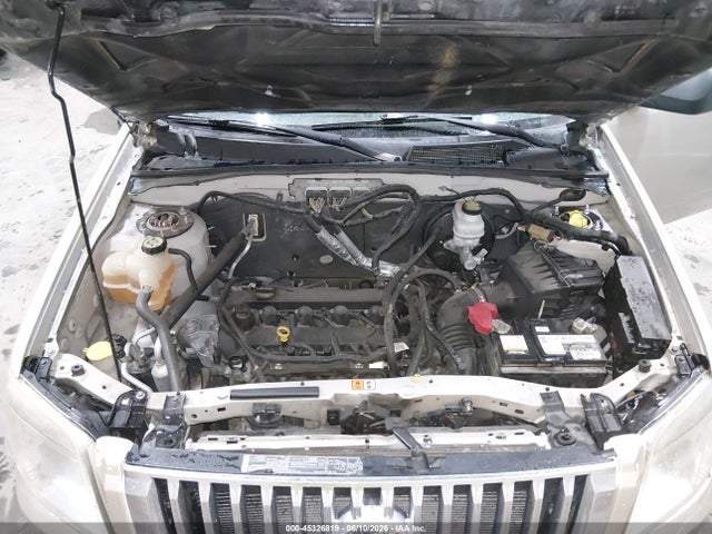 45326819 :رقم المزاد ، 4M2CN8B7XAKJ12019 vin ، 2010 Mercury Mariner مزاد بيع