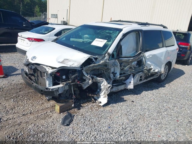 5TDYK3DC4ES454419 Toyota Sienna Xle V6 8 Passenger