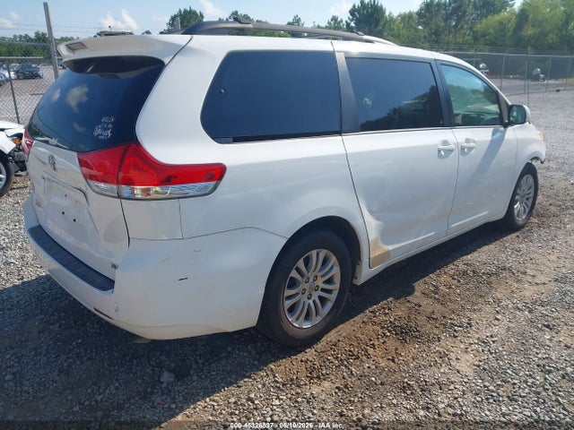 5TDYK3DC4ES454419 Toyota Sienna Xle V6 8 Passenger