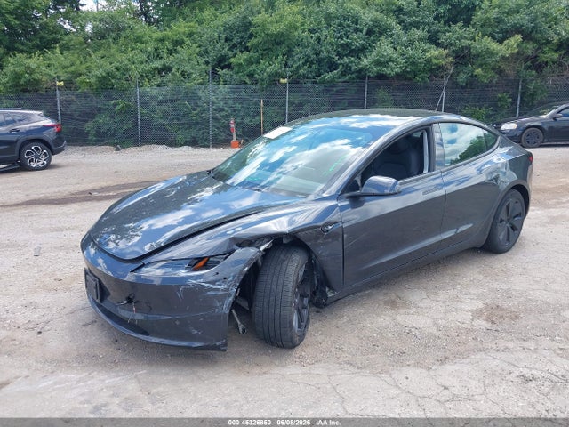 Tesla Model 3 Long Range All-wheel Drive 2025 5YJ3E1EB7SF935034 Image 2