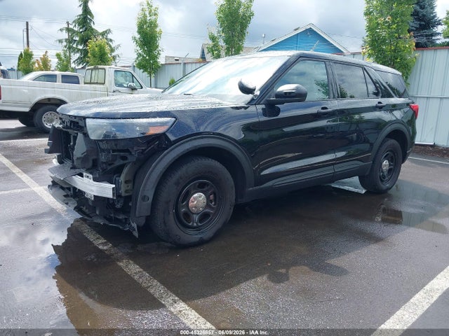 Ford Police Interceptor Utility 2024 1FM5K8AB0RGA68944 Image 2