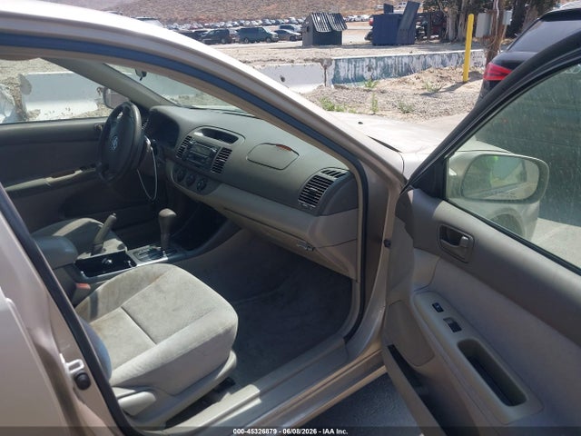 2003 Toyota Camry Le მანქანა იყიდება აუქციონზე, vin: 4T1BE32K03U174637, აუქციონის ნომერი: 45326879