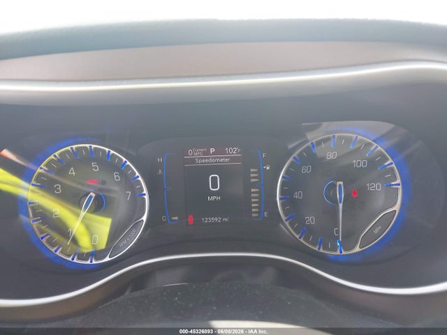 Продажа на аукционе авто 2017 Chrysler Pacifica Touring, vin: 2C4RC1DG8HR565674, номер лота: 45326893