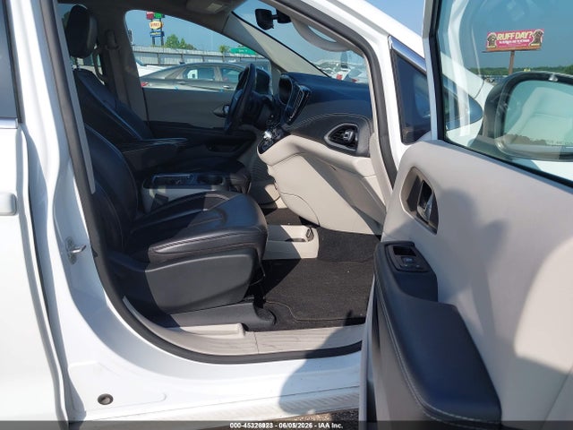 Aukcja sprzedaży 2023 Chrysler Pacifica Hybrid Touring L, vin: 2C4RC1L71PR595275, numer aukcji: 45326923