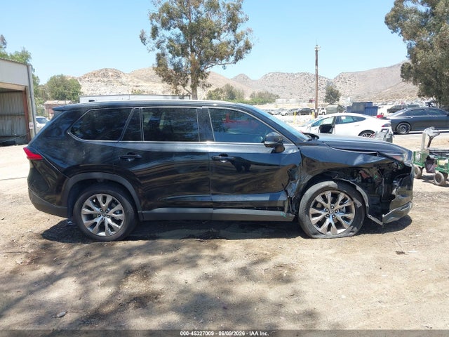 Toyota Grand Highlander Limited 2024 5TDAAAB59RS061809 Image 13