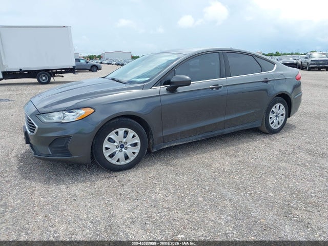 Продажа на аукционе авто 2020 Ford Fusion S, vin: 3FA6P0G74LR120323, номер лота: 45327058