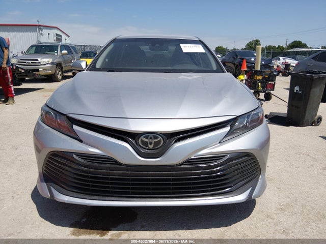 Toyota CAMRY LE 2018 4T1B11HK9JU019055 Image 13