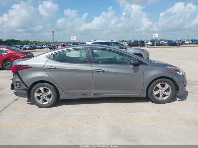 5NPDH4AE2EH465742 Hyundai ELANTRA SE
