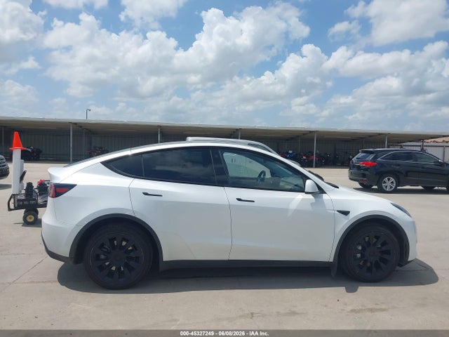 Продажа на аукционе авто 2023 Tesla Model Y Awd/long Range Dual Motor All-wheel Drive, vin: 7SAYGDEE4PA101130, номер лота: 45327249