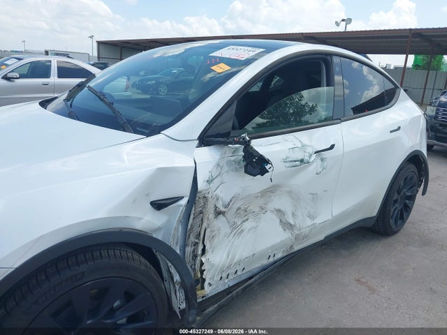 Продажа на аукционе авто 2023 Tesla Model Y Awd/long Range Dual Motor All-wheel Drive, vin: 7SAYGDEE4PA101130, номер лота: 45327249