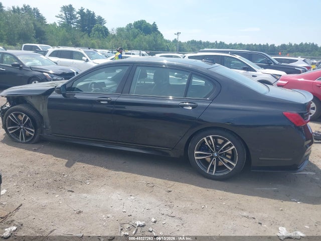 WBA7U2C06MCF11971 BMW 750i Xdrive