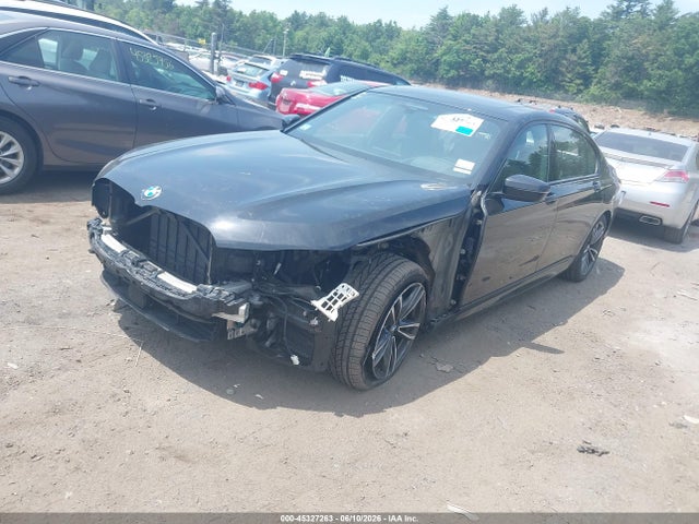 BMW 750i Xdrive 2021 WBA7U2C06MCF11971 Image 2