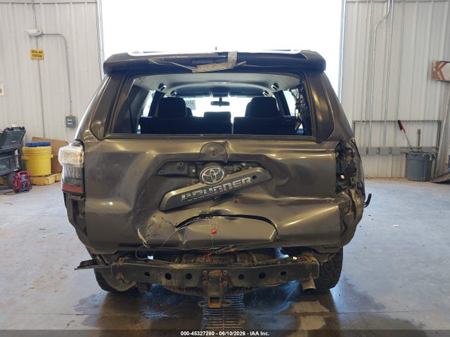 Toyota 4RUNNER SR5 2017 JTEBU5JR8H5415116 Image 17