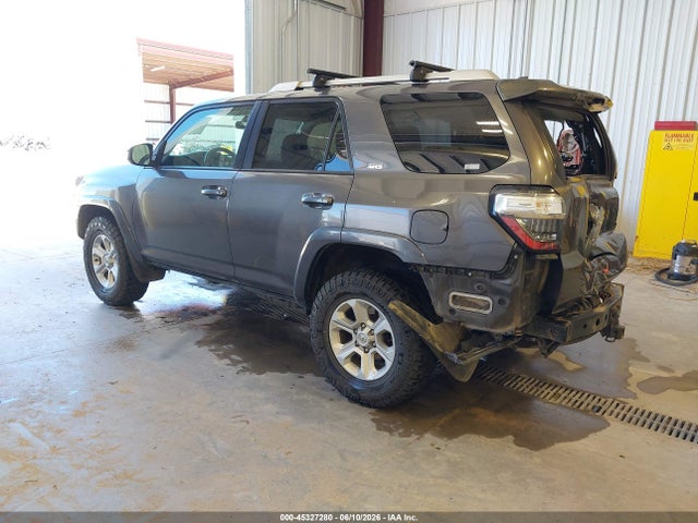 Toyota 4RUNNER SR5 2017 JTEBU5JR8H5415116 Image 3