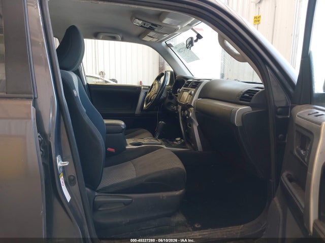 Toyota 4RUNNER SR5 2017 JTEBU5JR8H5415116 Image 5