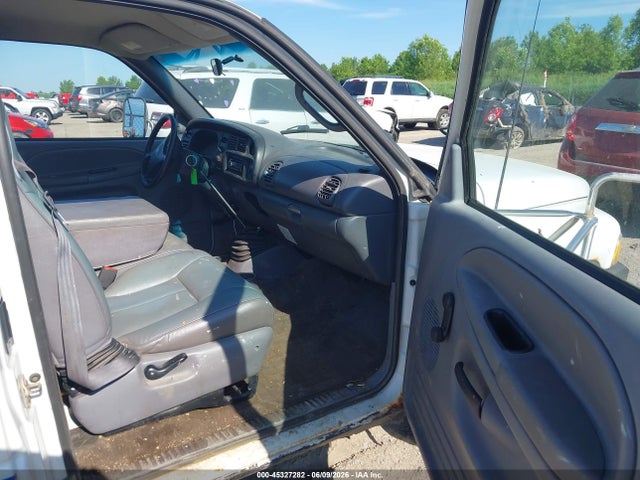 Продаж на аукціоні авто 1998 Dodge Ram 3500 St, vin: 1B7MC3354WJ163044, номер лоту: 45327282