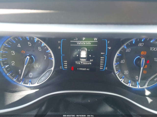 45327292 :رقم المزاد ، 2C4RC1BGXHR788320 vin ، 2017 Chrysler Pacifica Touring-l مزاد بيع