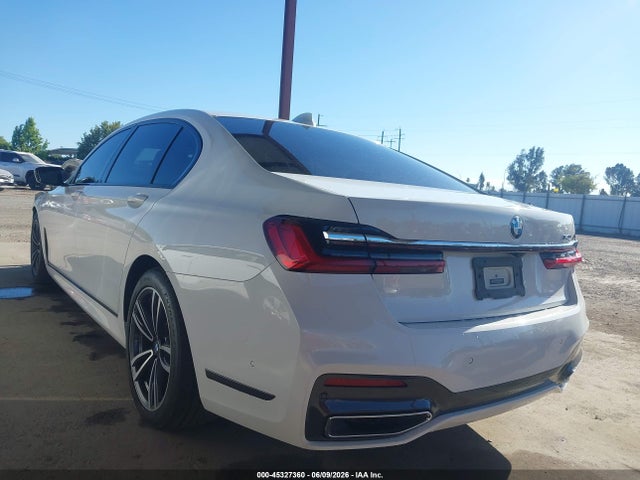 45327360 :رقم المزاد ، WBA7T2C06MCE94947 vin ، 2021 Bmw 740i مزاد بيع