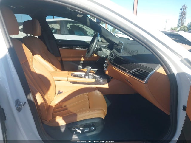 45327360 :رقم المزاد ، WBA7T2C06MCE94947 vin ، 2021 Bmw 740i مزاد بيع