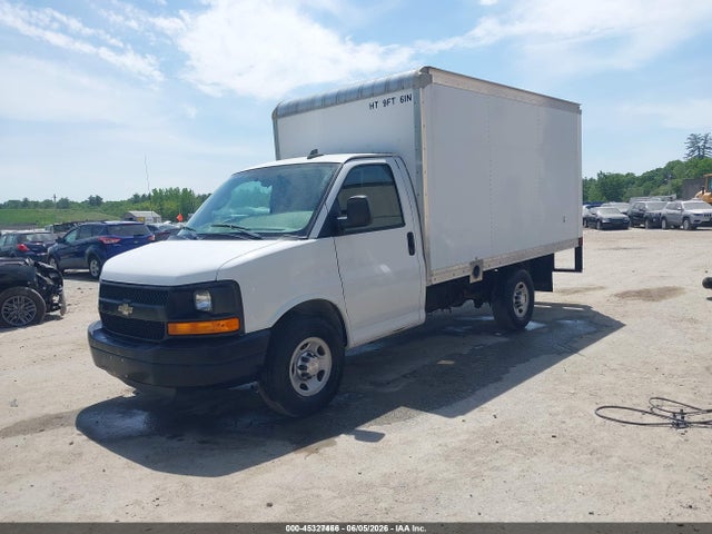 Chevrolet Express Cutaway 3500 2016 1GB0GRFF5G1274511 Image 2