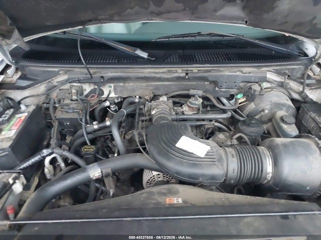 Продаж на аукціоні авто 2002 Ford Expedition Eddie Bauer, vin: 1FMRU5L92LA32026, номер лоту: 45327508