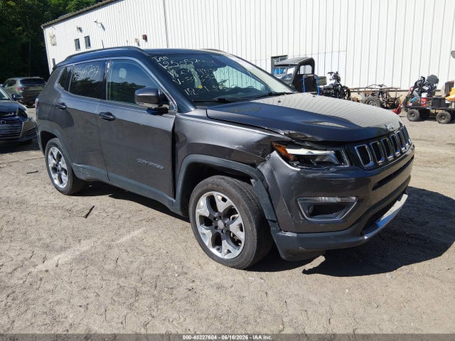 45327604 :رقم المزاد ، 3C4NJDCB9JT316329 vin ، 2018 Jeep Compass Limited 4x4 مزاد بيع