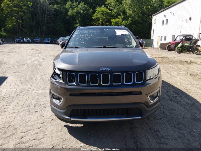 45327604 :رقم المزاد ، 3C4NJDCB9JT316329 vin ، 2018 Jeep Compass Limited 4x4 مزاد بيع