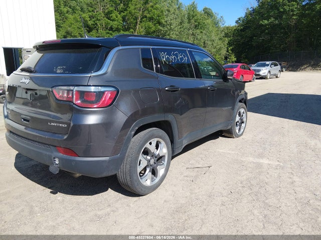 45327604 :رقم المزاد ، 3C4NJDCB9JT316329 vin ، 2018 Jeep Compass Limited 4x4 مزاد بيع