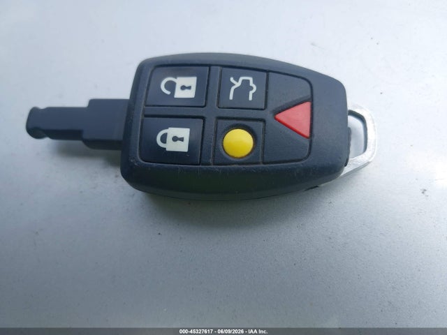 45327617 :رقم المزاد ، YV1MW390252063093 vin ، 2005 Volvo V50 2.4i A/2.4i A Sr مزاد بيع